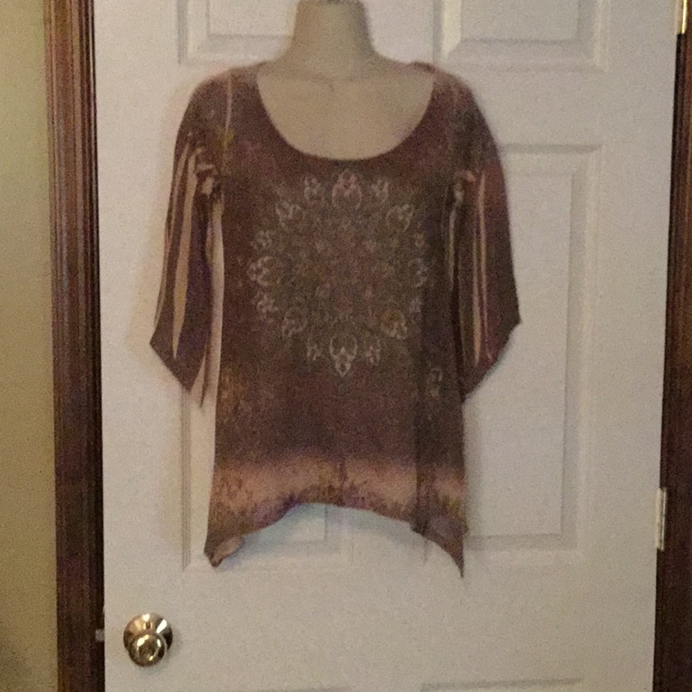 Rheea & Co. Top